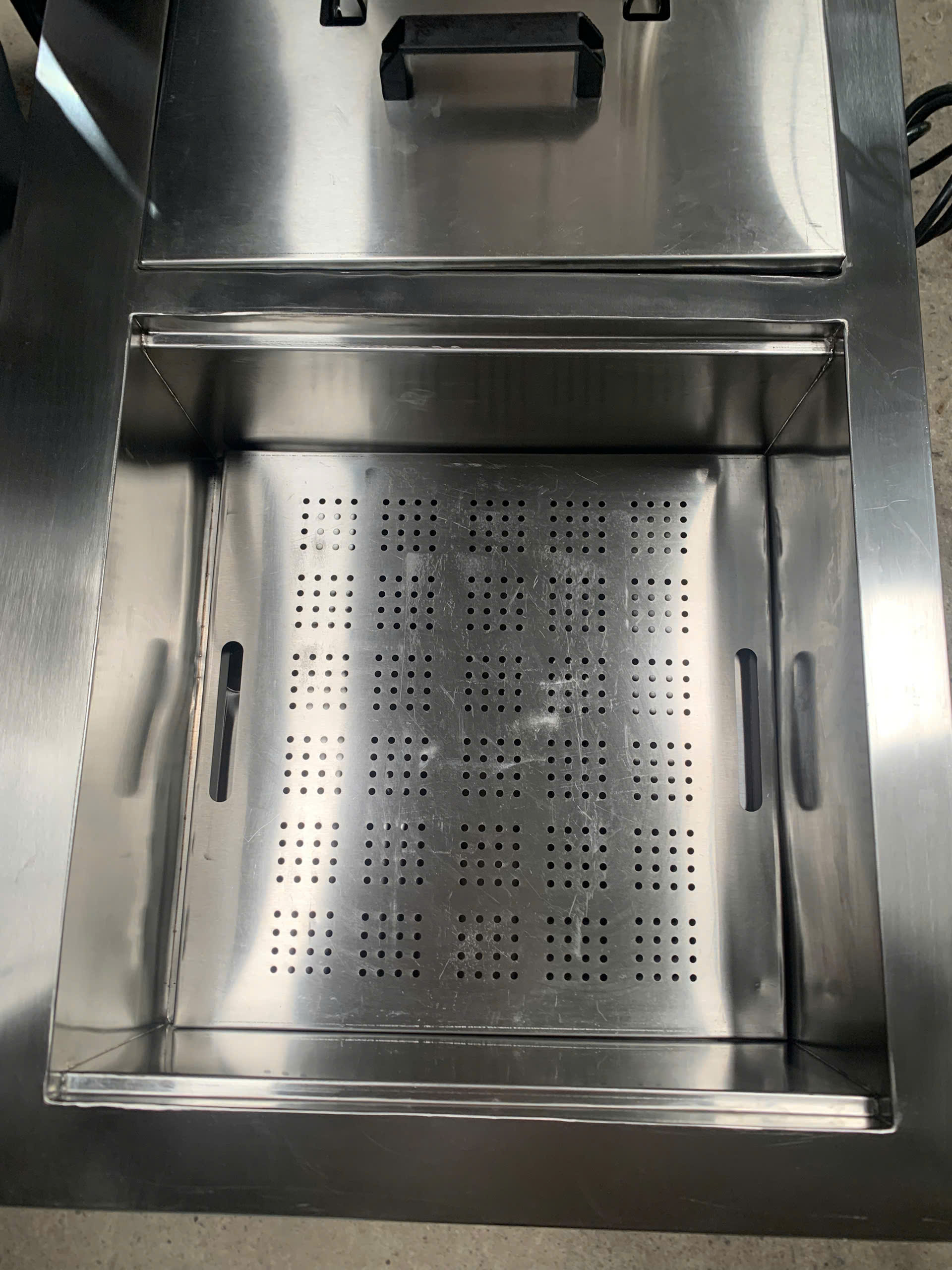 Chất liệu Inox